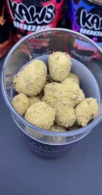 MOONROCKS